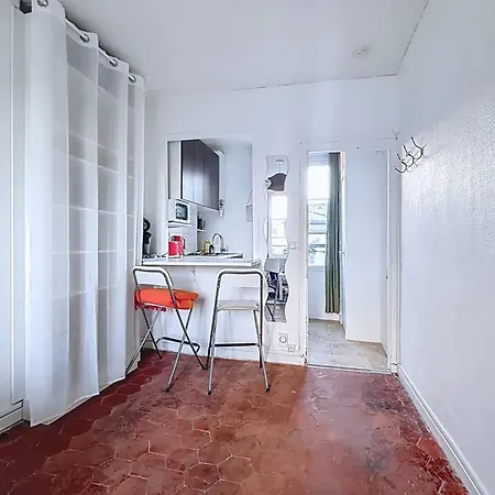 Apartment Bright In The Marais